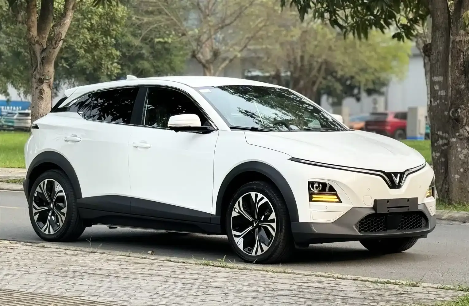 Giá lăn bánh Vinfast VF6 mới nhất 2025